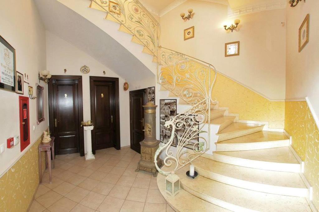 Hotel Slavia Salonta Ngoại thất bức ảnh