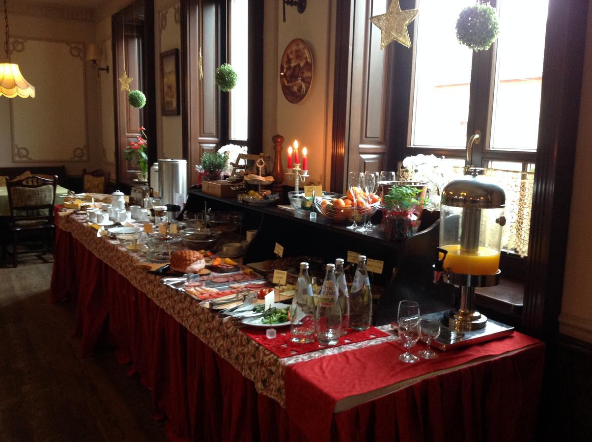 Hotel Slavia Salonta Ngoại thất bức ảnh